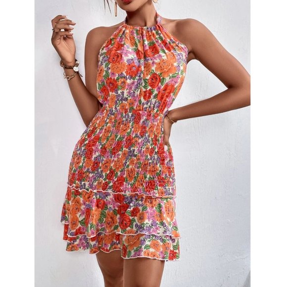 Shirred Floral Print Backless Halter Dress - Picture 2 of 6